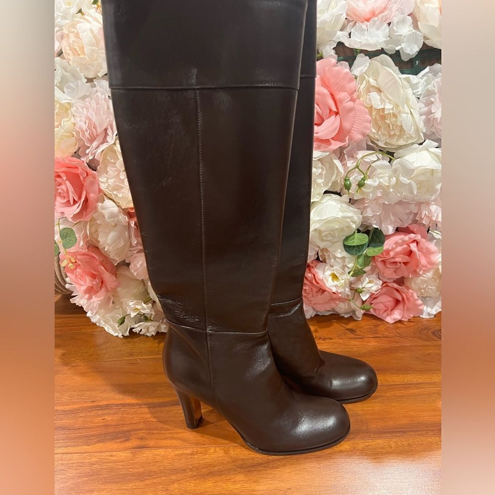 Juicy Couture healed knee high brown boots with gold sole